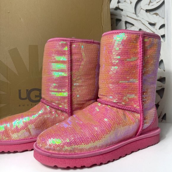 UGG Classic Short Sequin Boot - Picture 2 of 6